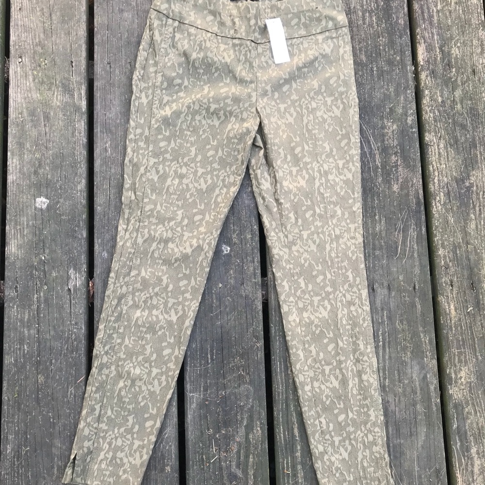 NWT New York & Company Legging Pants!
